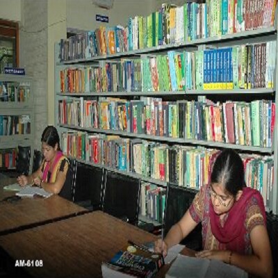 mLAC Campus photo 3